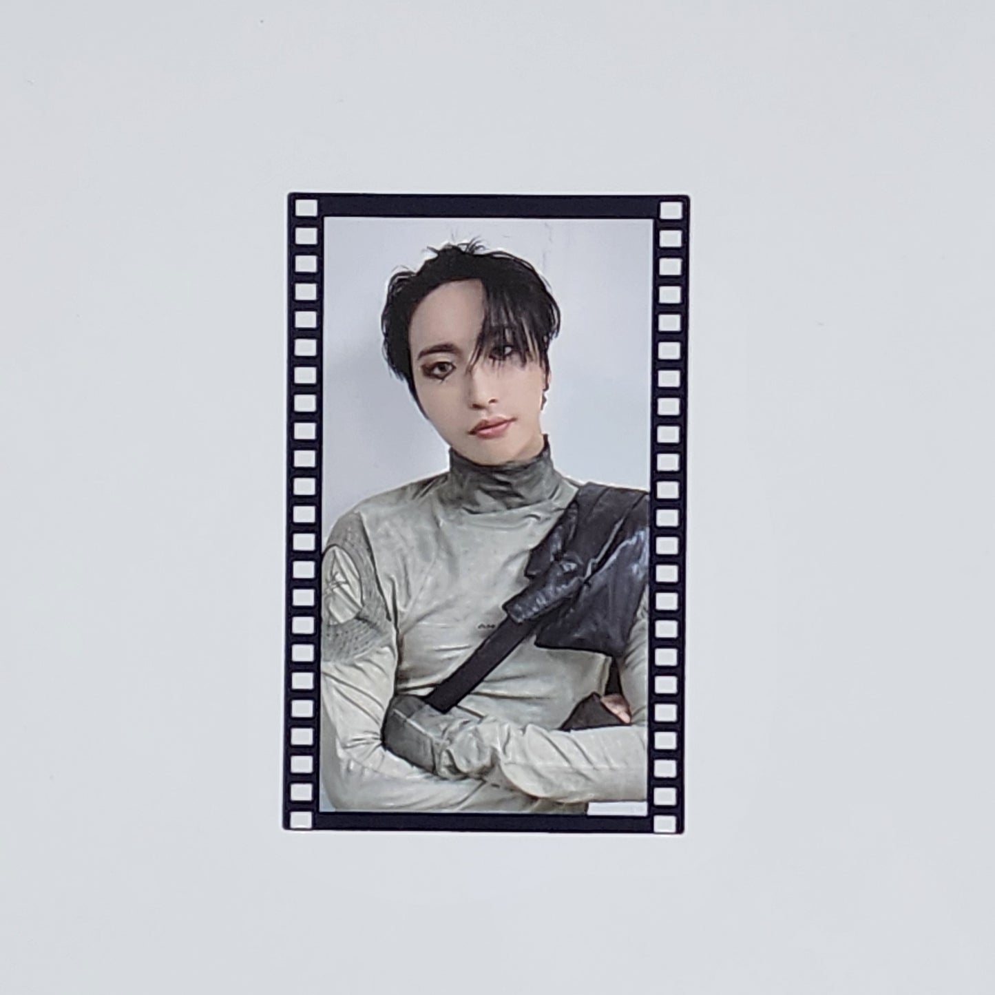 ATEEZ | THE WORLD EP.2 : OUTLAW SOUNDWAVE SET FILM PHOTOCARD POB | SEONGHWA