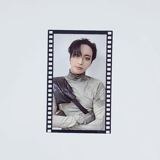 ATEEZ | THE WORLD EP.2 : OUTLAW SOUNDWAVE SET FILM PHOTOCARD POB | SEONGHWA