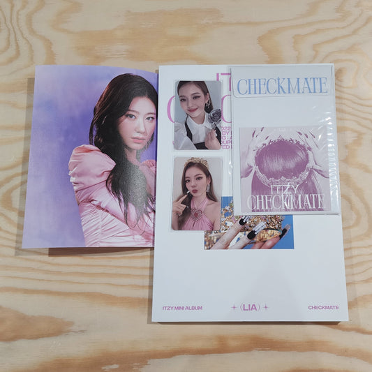 (OPENED) ITZY | CHECKMATE [STANDARD EDITION] | LIA Ver.